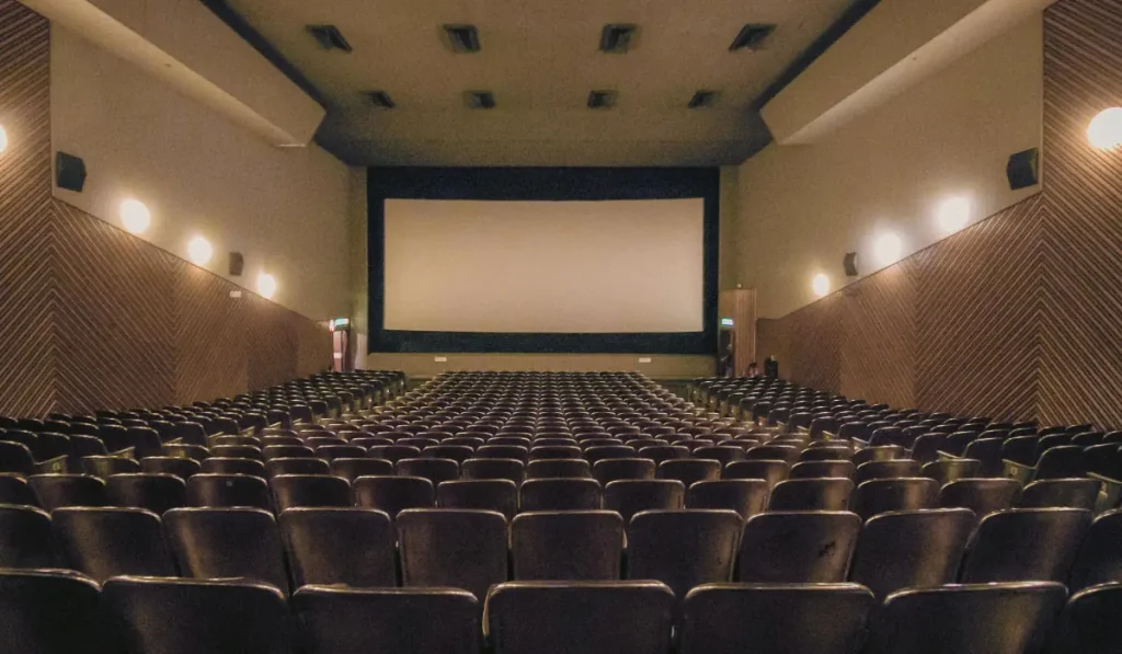 Noise-Control Tips for Cinemas, Restaurants & Event Halls
